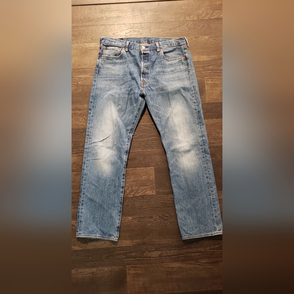Men's Levis 501 Button Fly Denim Jeans  Faded 5 Pocket 36x30